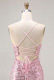 Błyszcząca różowa sukienka na bal z cekinami i długim sznurowaniem syreny z rozcięciem
