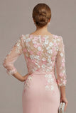 Blush Pink Sheath 3D Flower Round Neck Midi Mother of the Bride Dress z rękawami 3/4